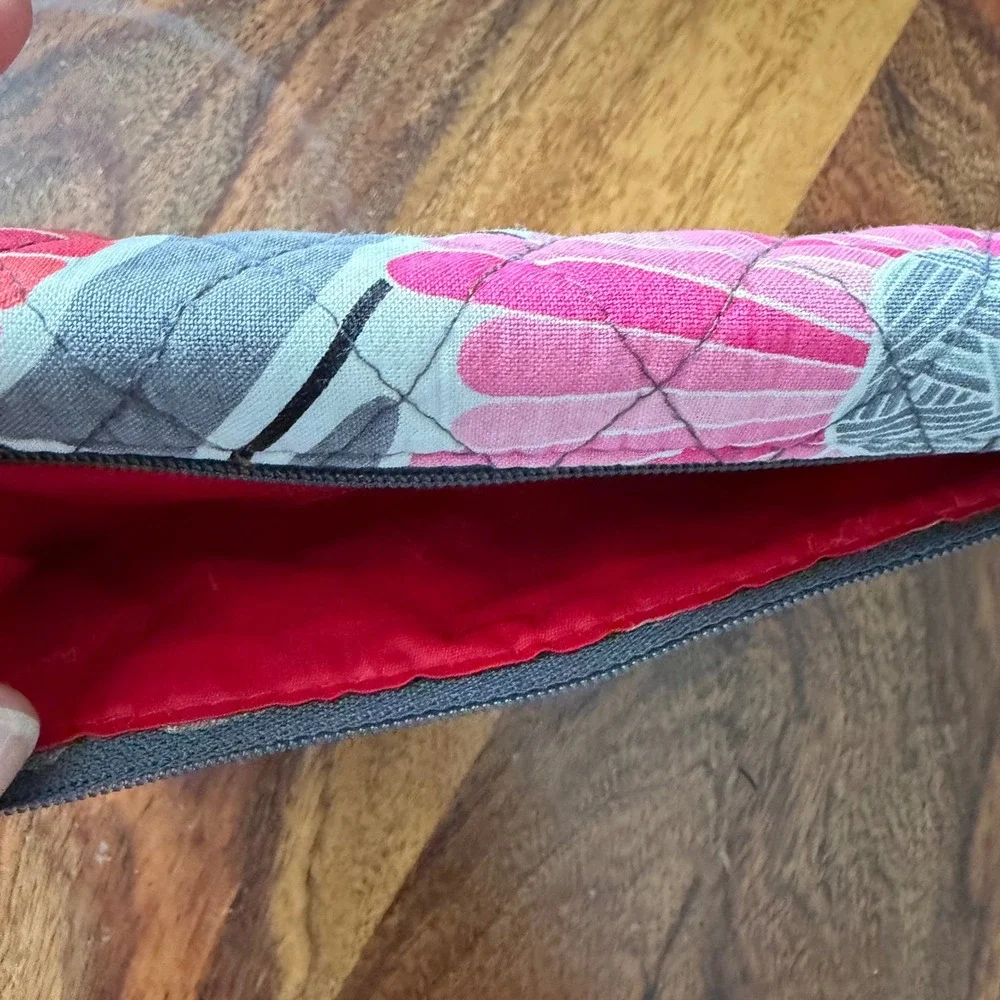 Vera Bradley Quilted Floral Wallet Clutch Gray Pink Red Zip Pocket Organizer - Picture 8 of 8
